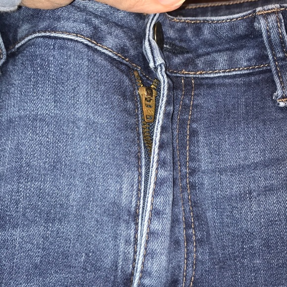 Stretchy Super Skinny Jeans - Picture 5 of 7